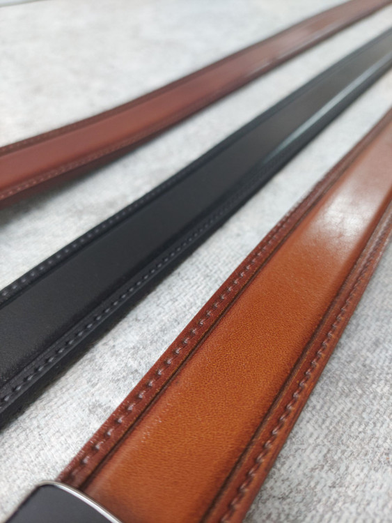 کمربند چرم تک لا نمای نزدیک | چرم دقت